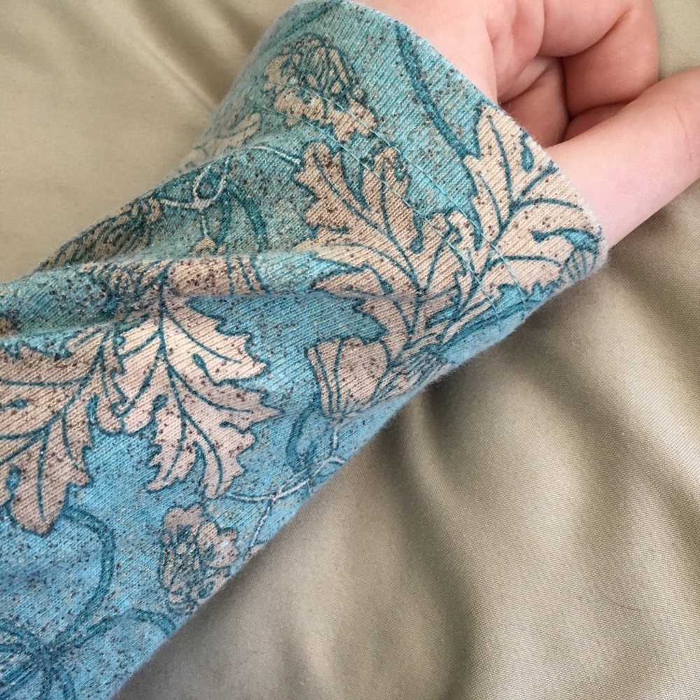 Fall Patterned top - Picture 3 of 4